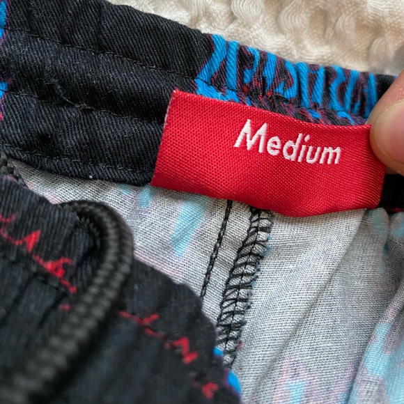 Mens Supreme x Thrasher shorts size medium - Picture 3 of 4